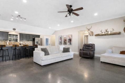 694 Harvill Road Huntington TX 75949