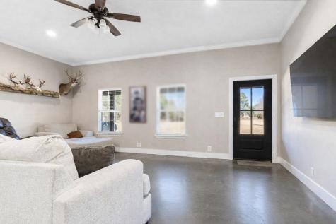 694 Harvill Road Huntington TX 75949
