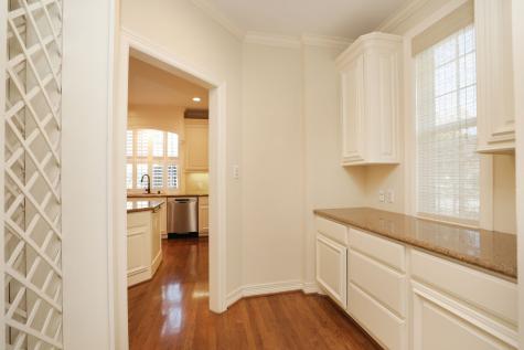 106 N Wynden Estates Court Houston TX 77056