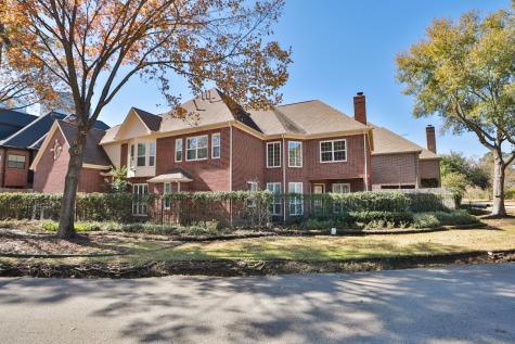 106 N Wynden Estates Court Houston TX 77056