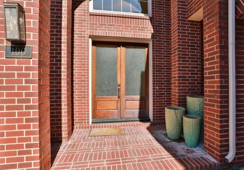 106 N Wynden Estates Court Houston TX 77056