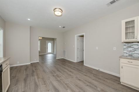 203 N Texas Street Madisonville TX 77864