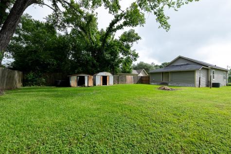 203 N Texas Street Madisonville TX 77864