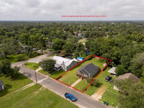 203 N Texas Street Madisonville TX 77864