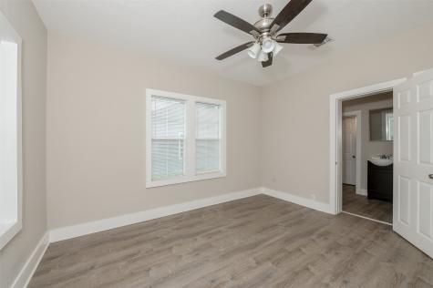 203 N Texas Street Madisonville TX 77864