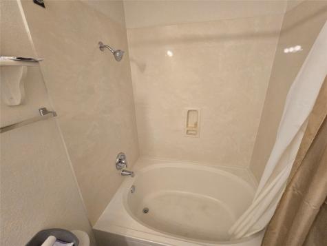 808 Encinita Drive Leander TX 78641