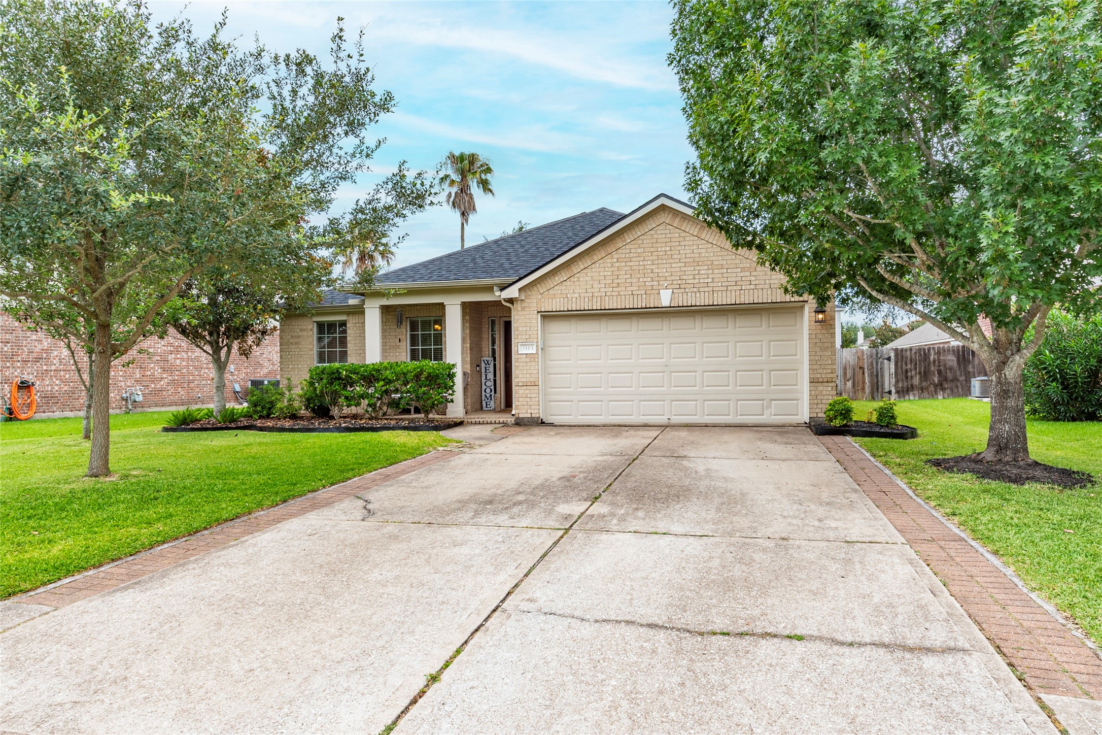 2113 Goldfinch Lane League City TX 77573
