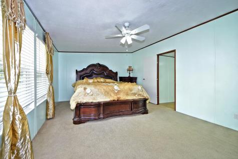 317 River Road Angleton TX 77515
