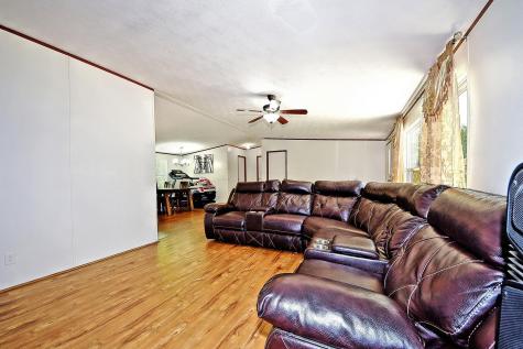 317 River Road Angleton TX 77515