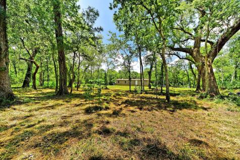 317 River Road Angleton TX 77515