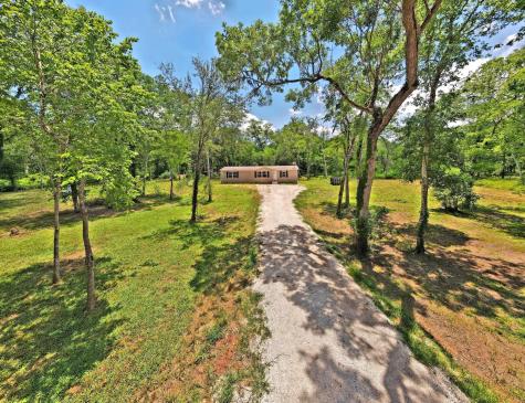 317 River Road Angleton TX 77515