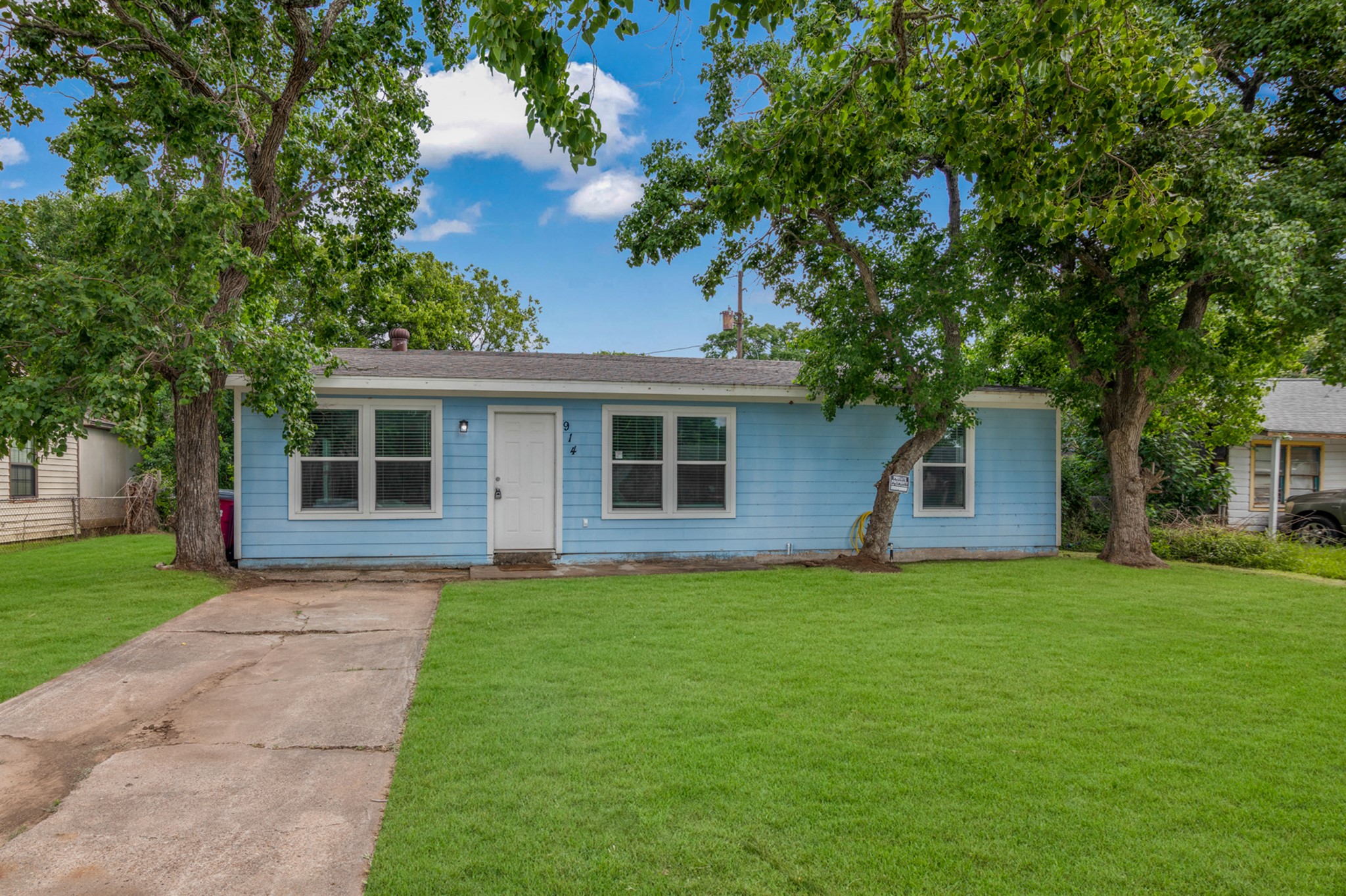 914 W 11th Street Freeport TX 77541