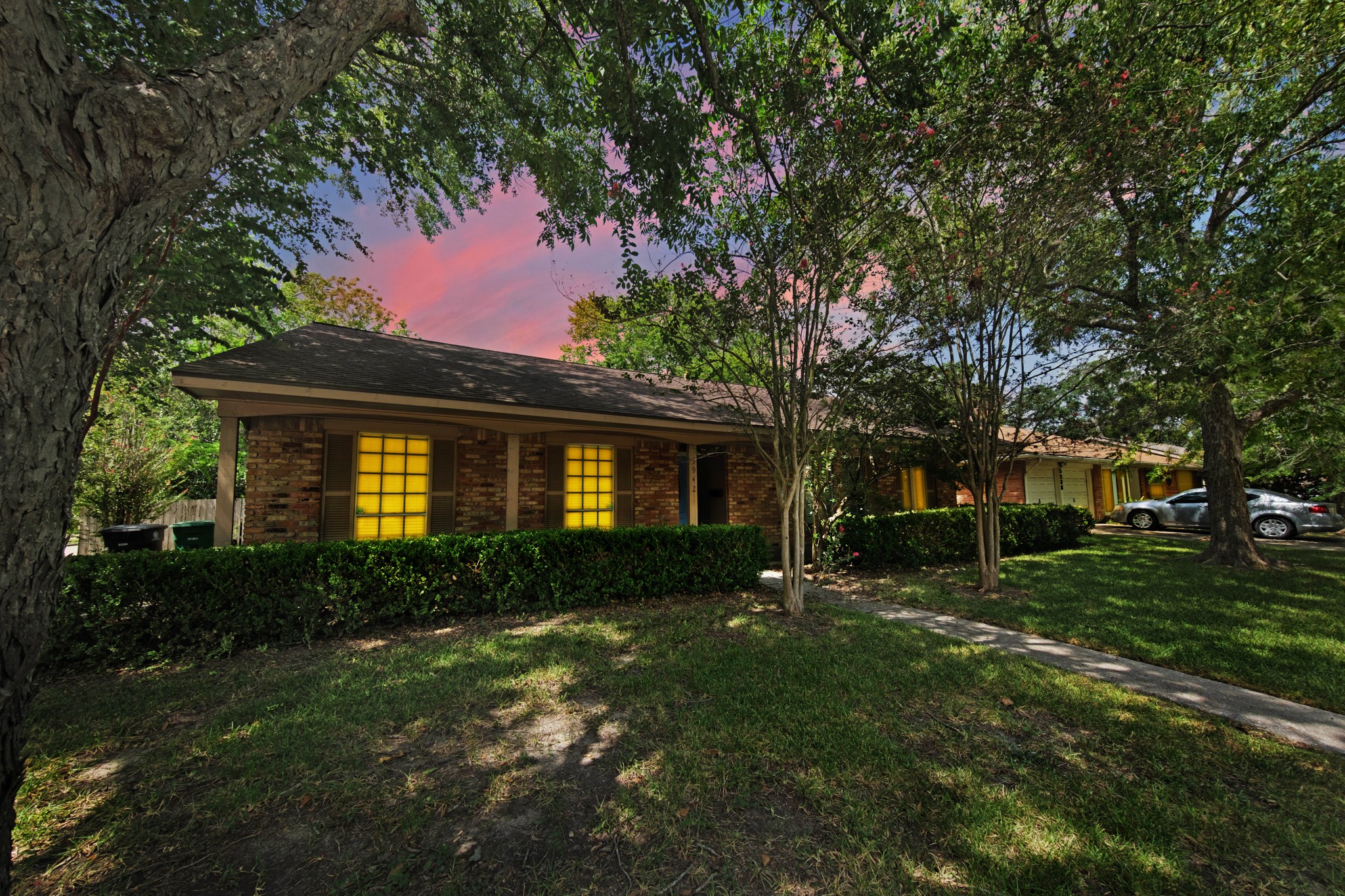 5942 W Bellfort Street Houston TX 77035
