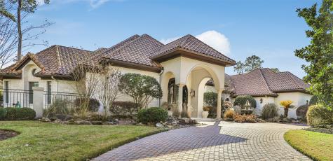 25 Kings Lake Estates Boulevard Humble TX 77346