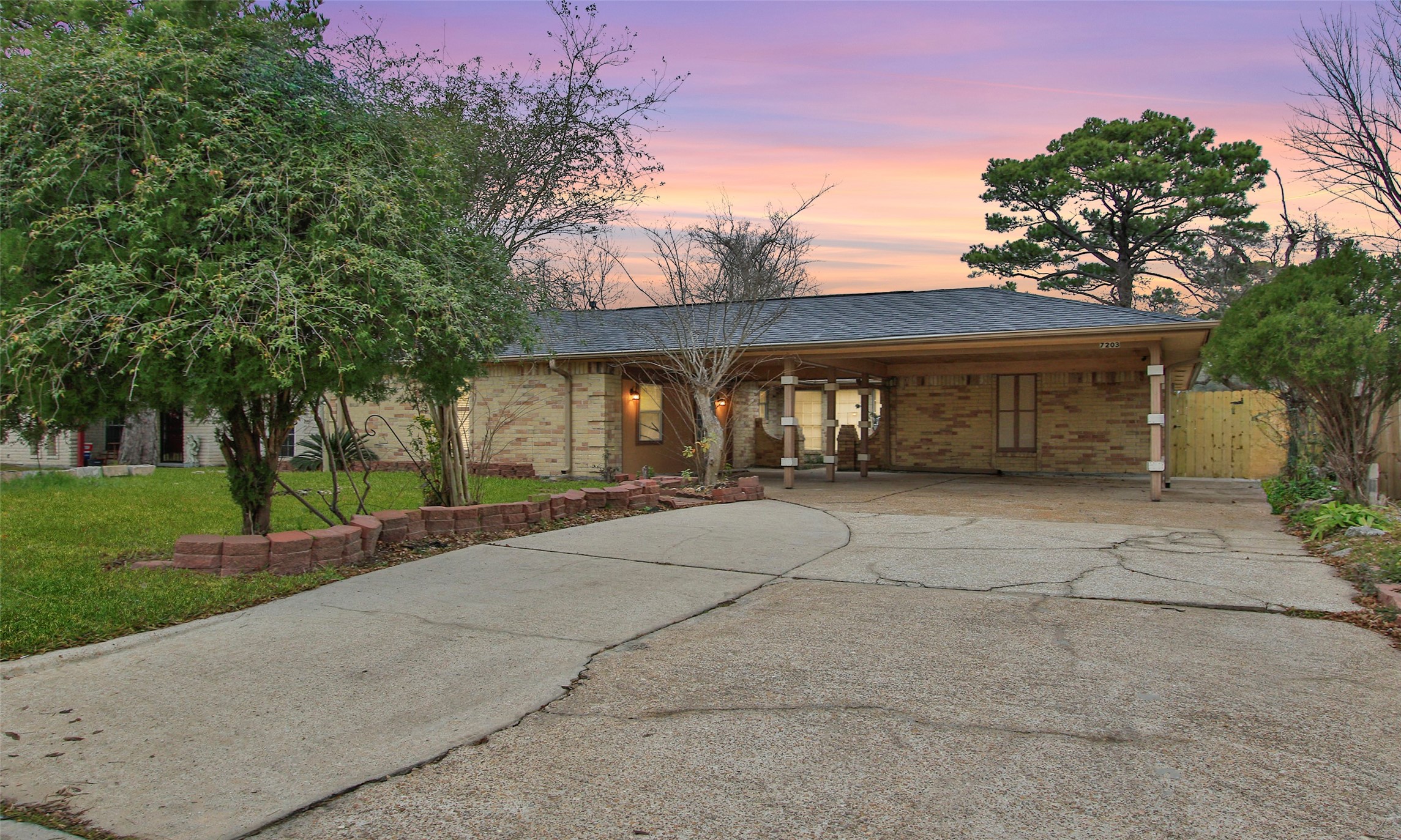7203 Pittswood Lane Houston TX 77016