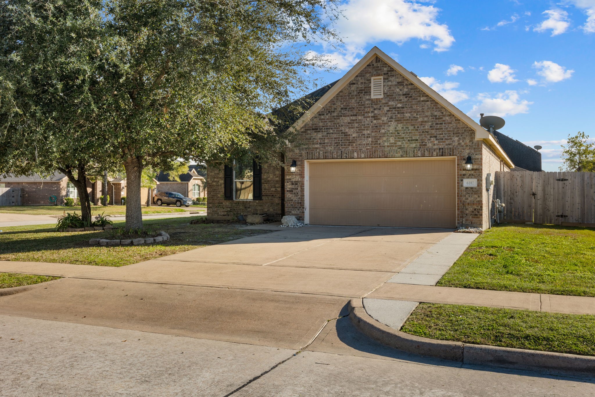 6102 Trout Court Pearland TX 77581