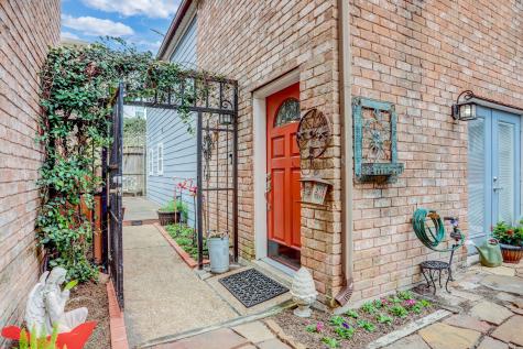 2205 Morse Street Houston TX 77019
