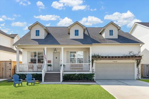 1435 Woodcrest Drive Houston TX 77018
