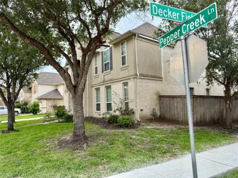 12501 Pepper Creek Lane Pearland TX 77584