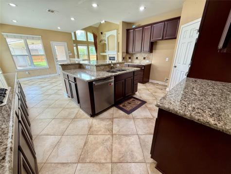 12501 Pepper Creek Lane Pearland TX 77584