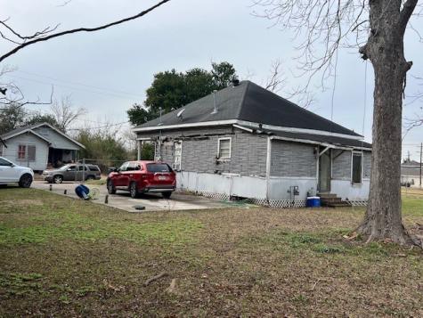 1945 Brooklyn Street Beaumont TX 77701