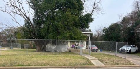 1945 Brooklyn Street Beaumont TX 77701