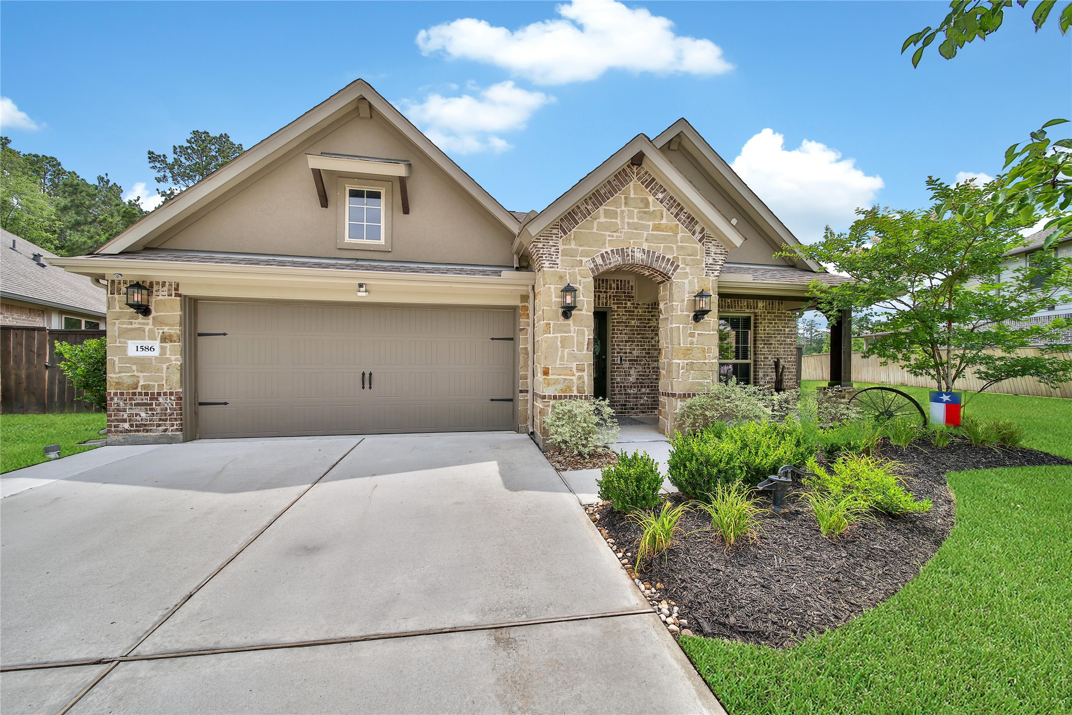 1586 Ancient Oak Lane Conroe TX 77301
