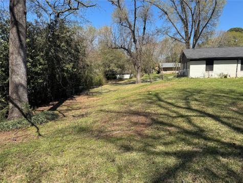 1406 E Brazos Street Palestine TX 75801