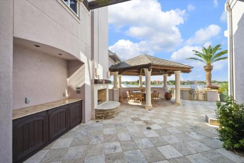 1818 Ray Shell Court Seabrook TX 77586