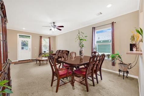 4717 Avenue Q Galveston TX 77551