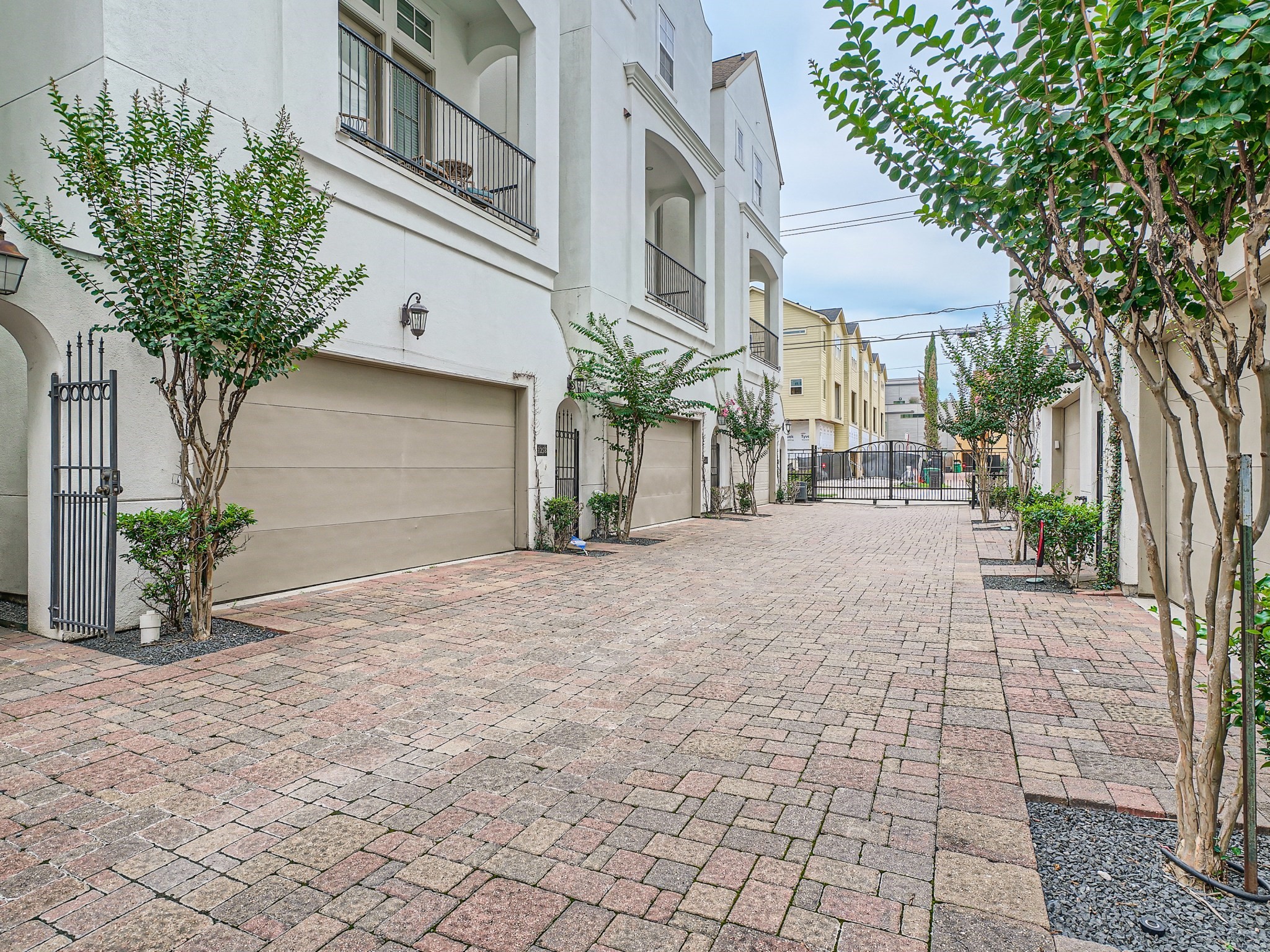 1258 W 23rd Street Houston TX 77008