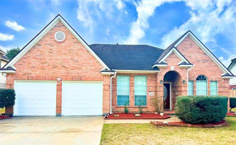 104 Thyme Trail Lake Jackson TX 77566