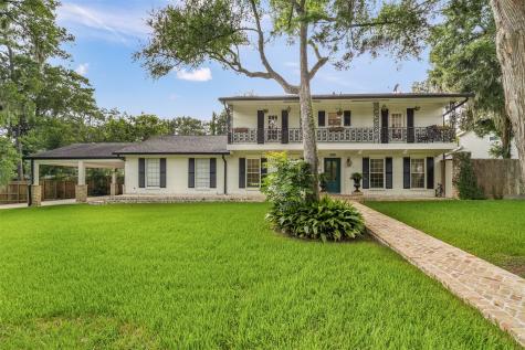 1208 Minglewood Lane Friendswood TX 77546