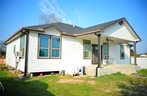 46 Road 5240 Cleveland TX 77327