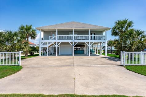 1140 Waterways Drive Crystal Beach TX 77650