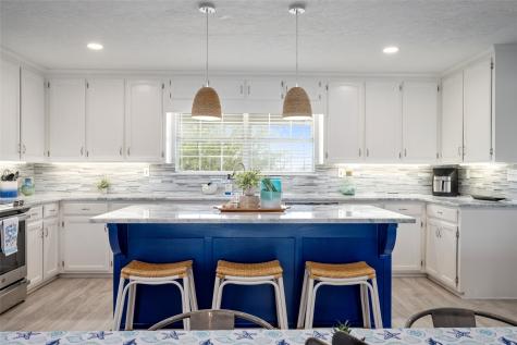 1140 Waterways Drive Crystal Beach TX 77650