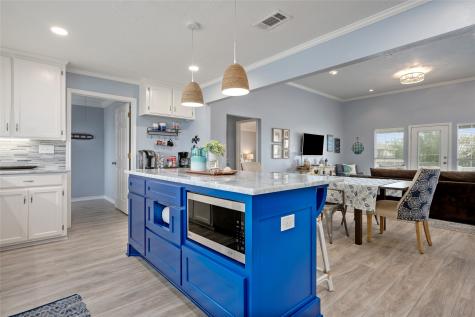 1140 Waterways Drive Crystal Beach TX 77650