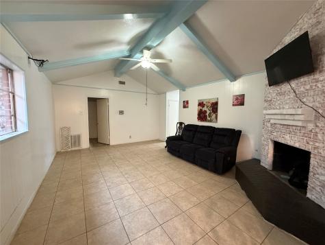 346 Saddle Horn Drive Houston TX 77060
