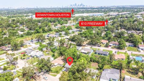 5821 Southwell Street Houston TX 77033