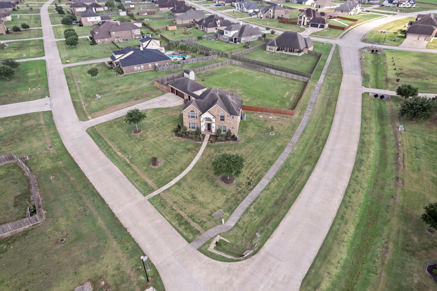 2105 Diamond D Drive Beaumont TX 77713