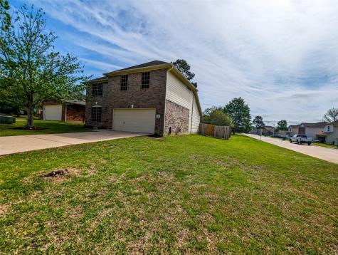 12504 Falls Court Willis TX 77318