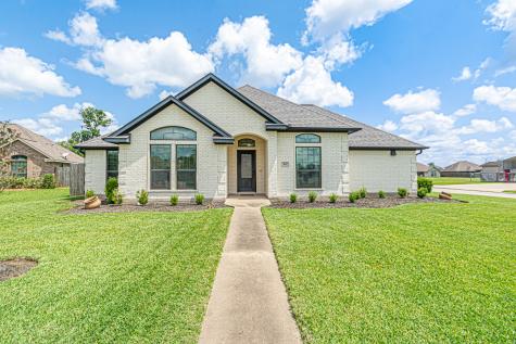 100 Jay Court Richwood TX 77566