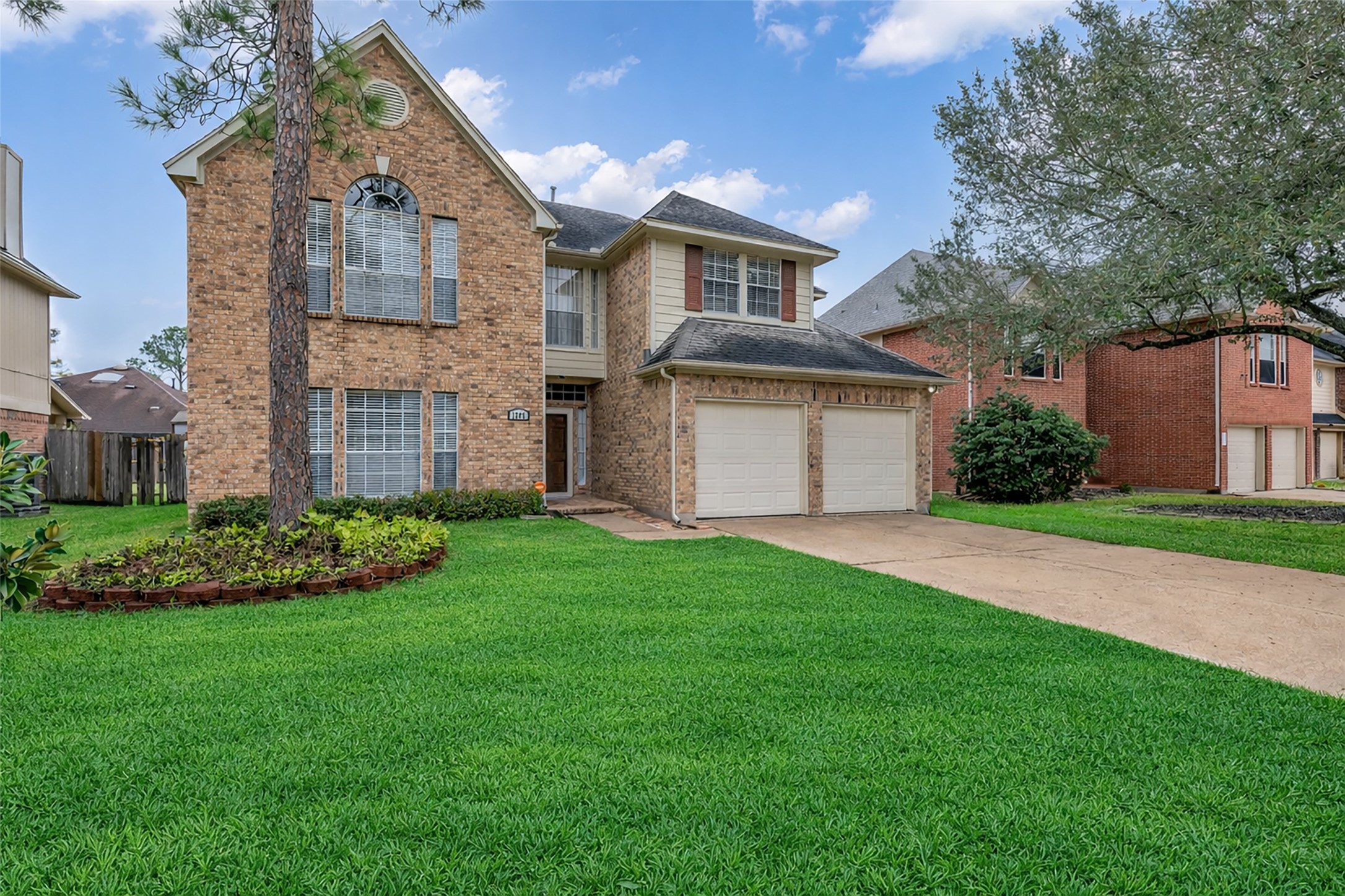 1205 Chesterwood Drive Pearland TX 77581