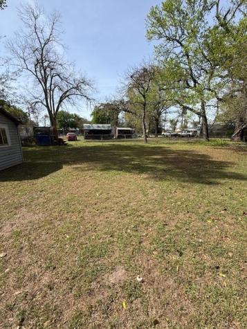 411 Sherwood Street E Cleveland TX 77327