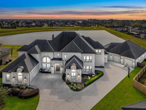 1821 Sterling Creek Drive Friendswood TX 77546