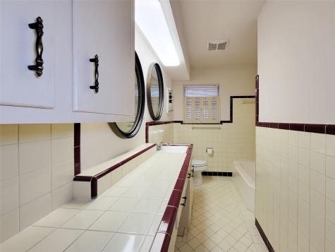 5442 Kinglet Street Houston TX 77096