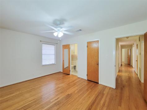 5442 Kinglet Street Houston TX 77096