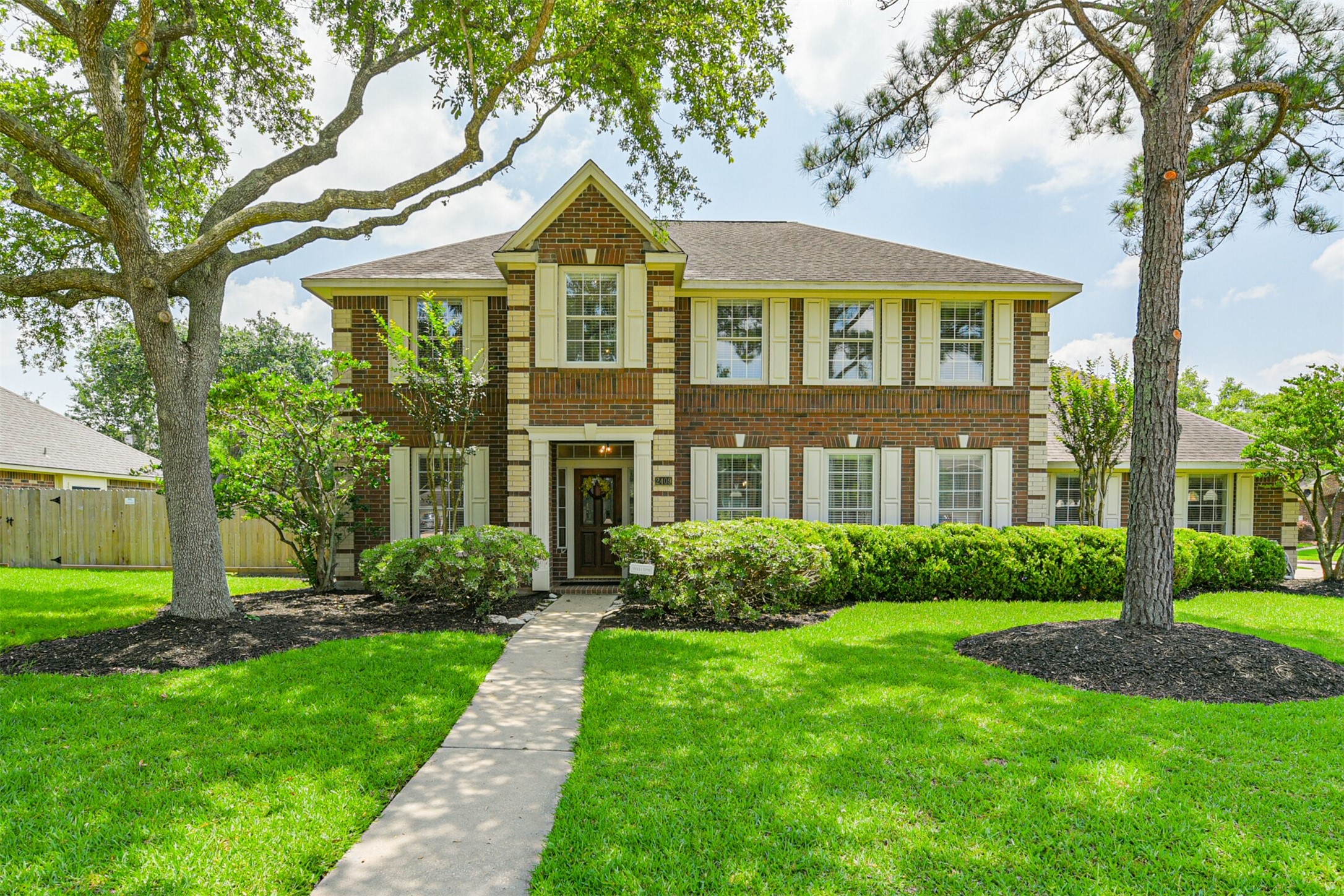 2409 San Augustine Lane Friendswood TX 77546