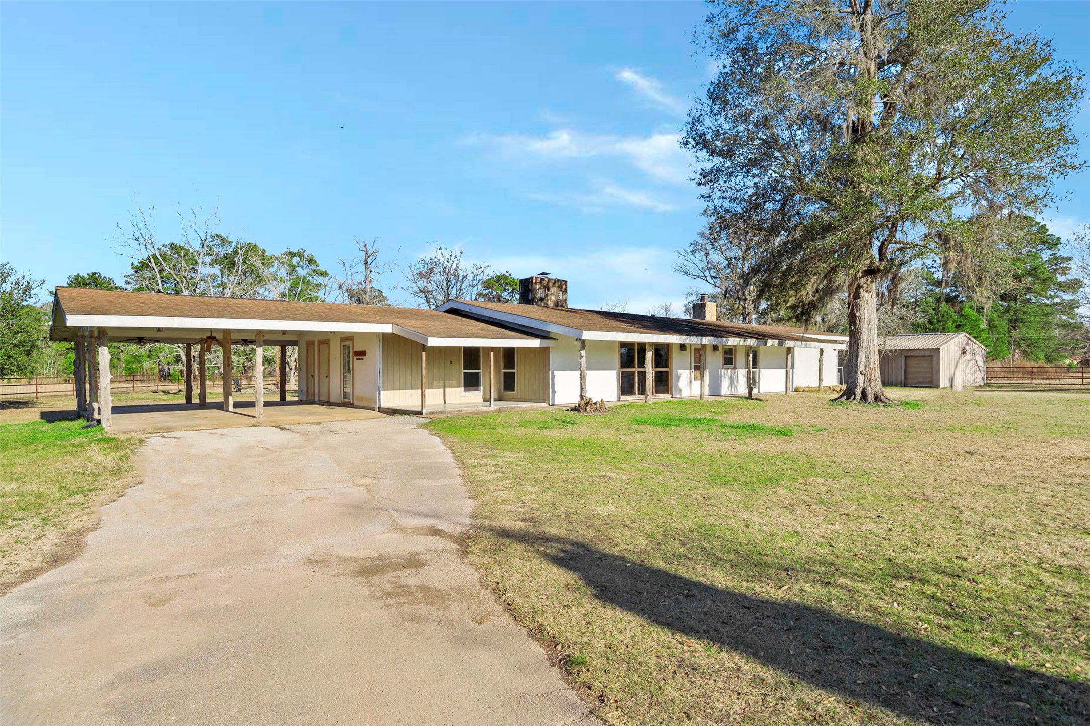 975 County Road 332 Cleveland TX 77327
