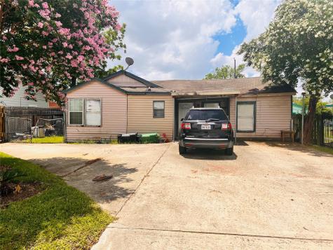13426 Vicksburg Street Houston TX 77015